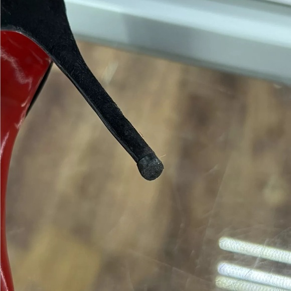 Black suede Louis Vuitton heels size 38.5 - Picture 9 of 12